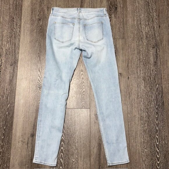 H&M Skinny Jeans Women's Size 10 Blue Mid Rise Light Wash Faded - Picture 4 of 5